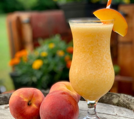 How to Make a Peach Latte