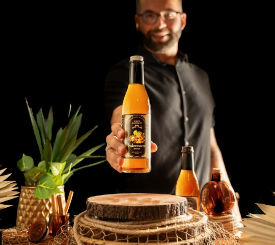 How to Mix a Green Swizzle Tiki Drink with Falernum and Mint