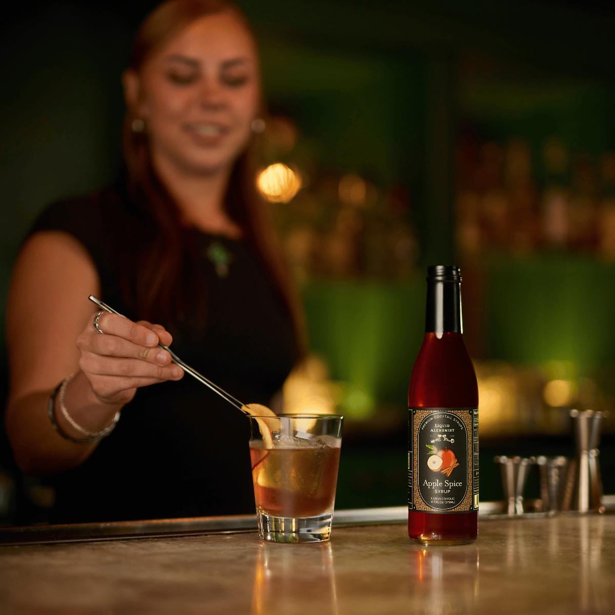 apple-cocktail-mixer-thanksgiving-cocktails